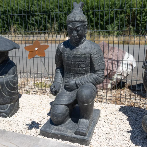 GUERRIER-CHINOIS-A-GENOUX