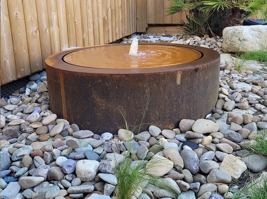 TABLE D_EAU RONDE - GALETS DE RIVIERE